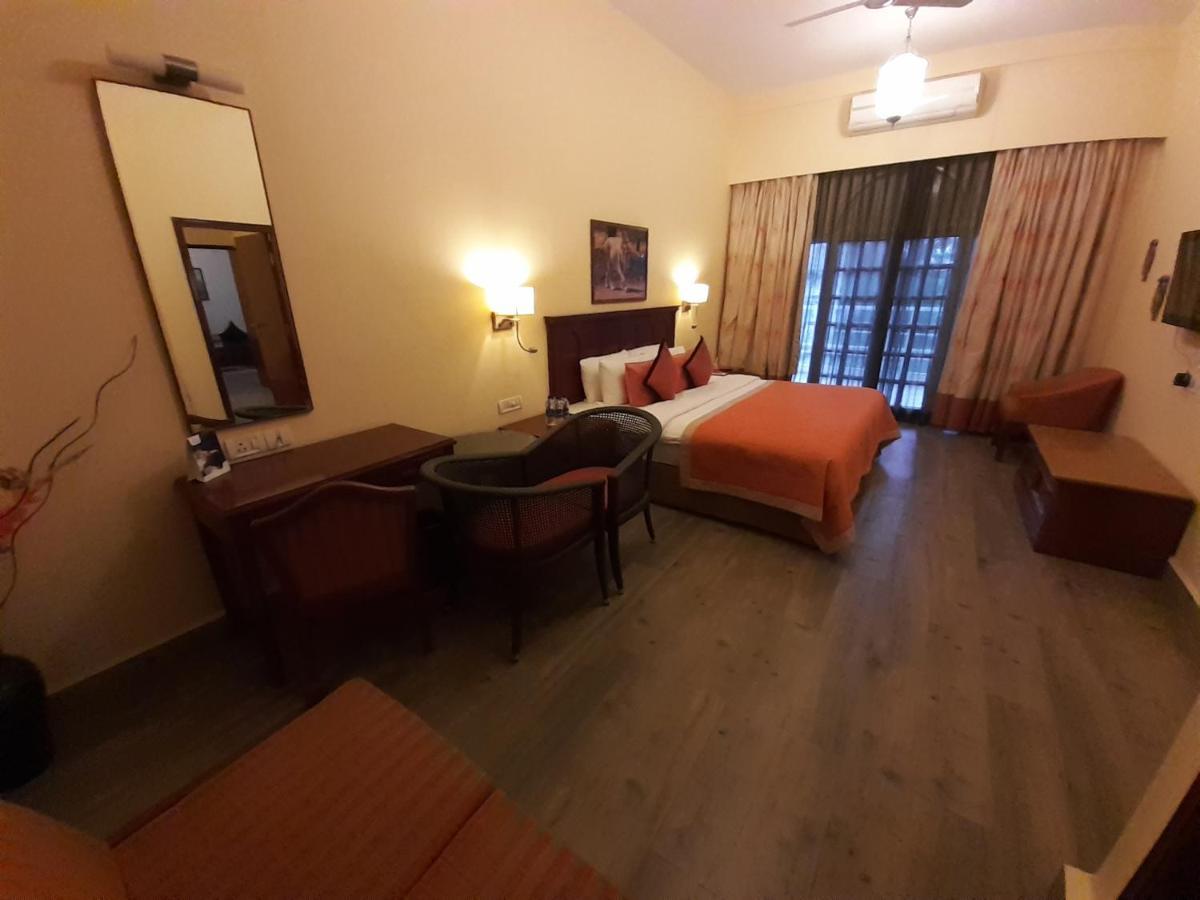 Gir Serai - Ihcl Seleqtions Sasan Gir Exteriör bild